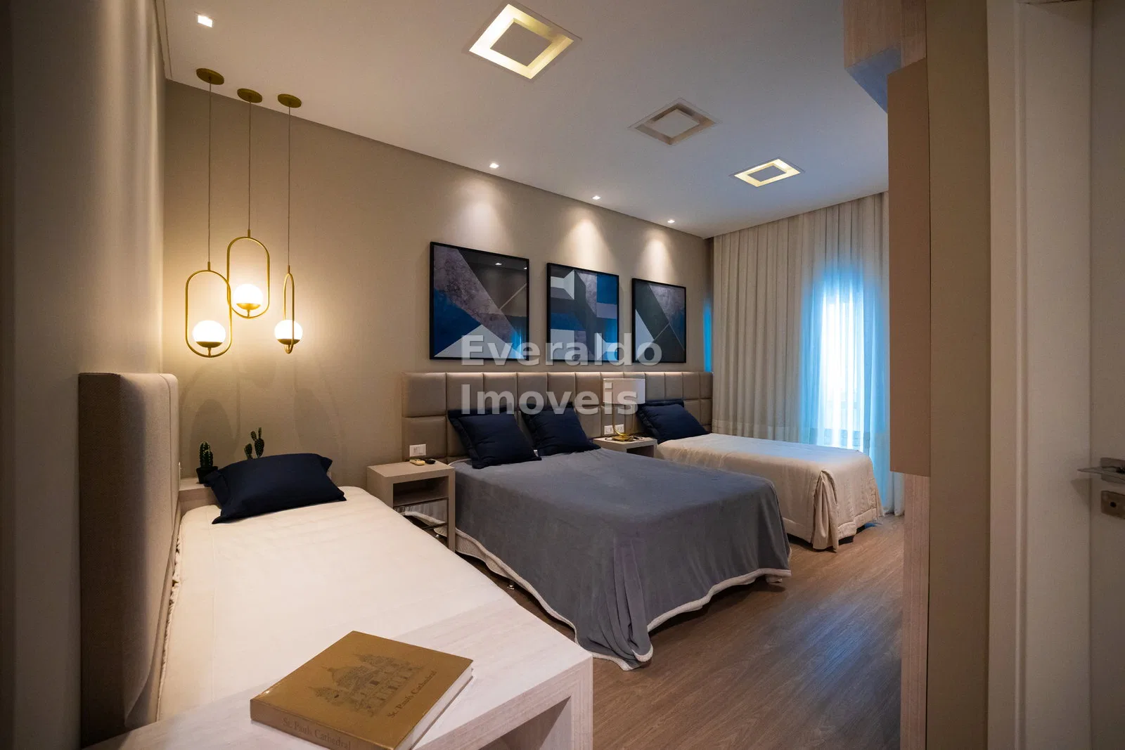 Ocean Towers Residence — Meia Praia, foto 20