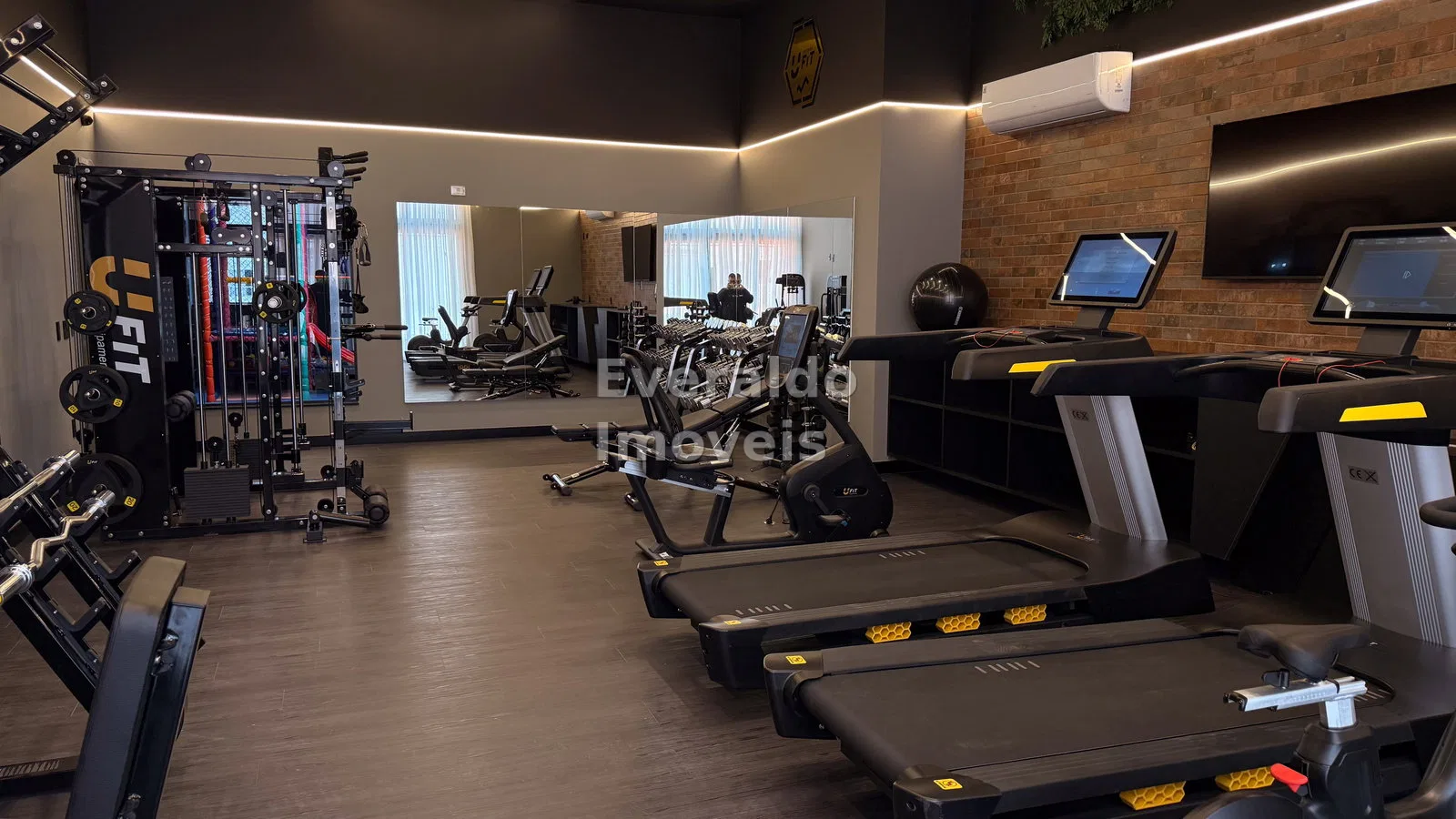 Wall Street Tower — Meia Praia, foto 46 do empreendimento