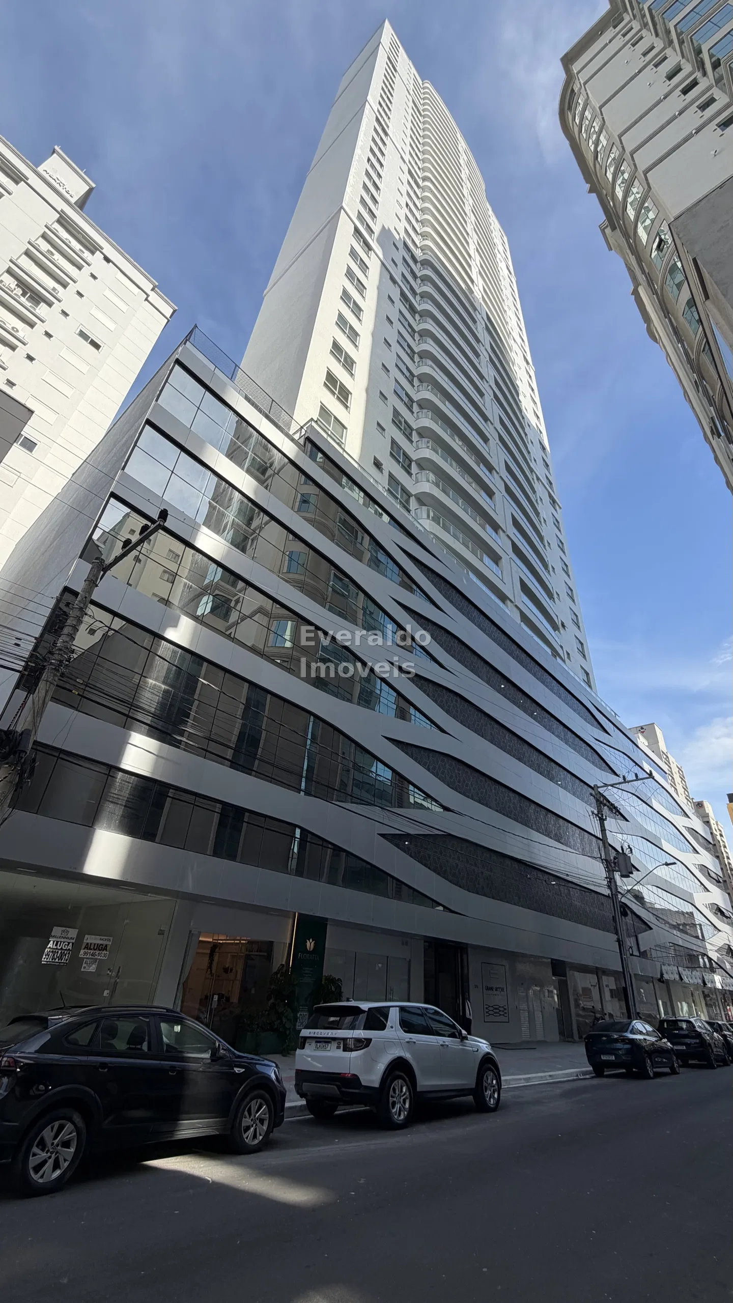 GRAND UNIQUE ANTONIOLI — Meia Praia
