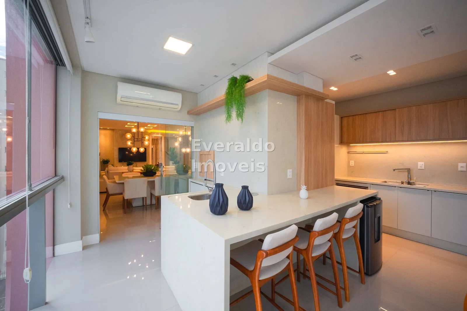 Ocean Towers Residence — Meia Praia, foto 18