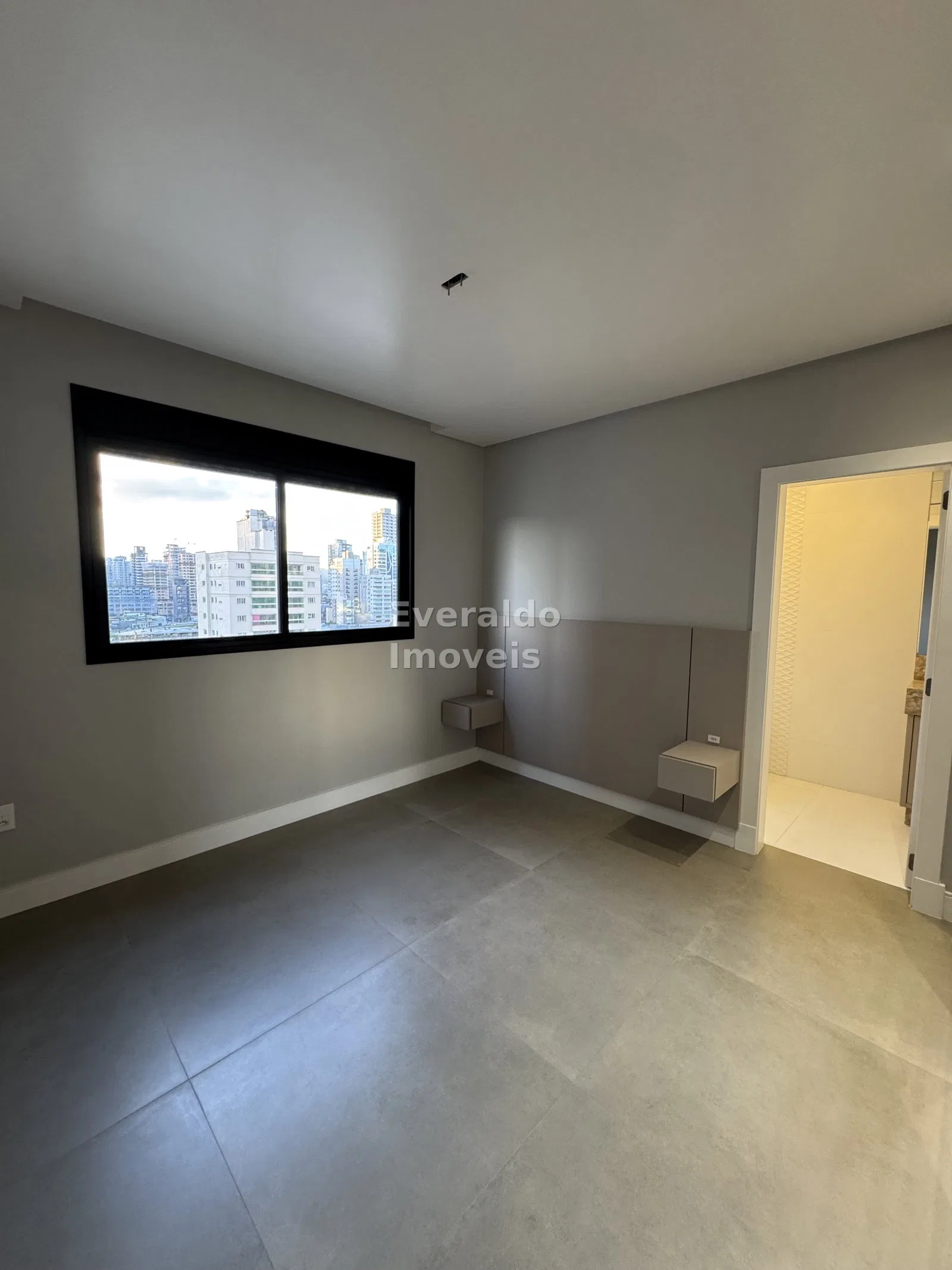 Emerald Bay Residence — Meia Praia, foto 20