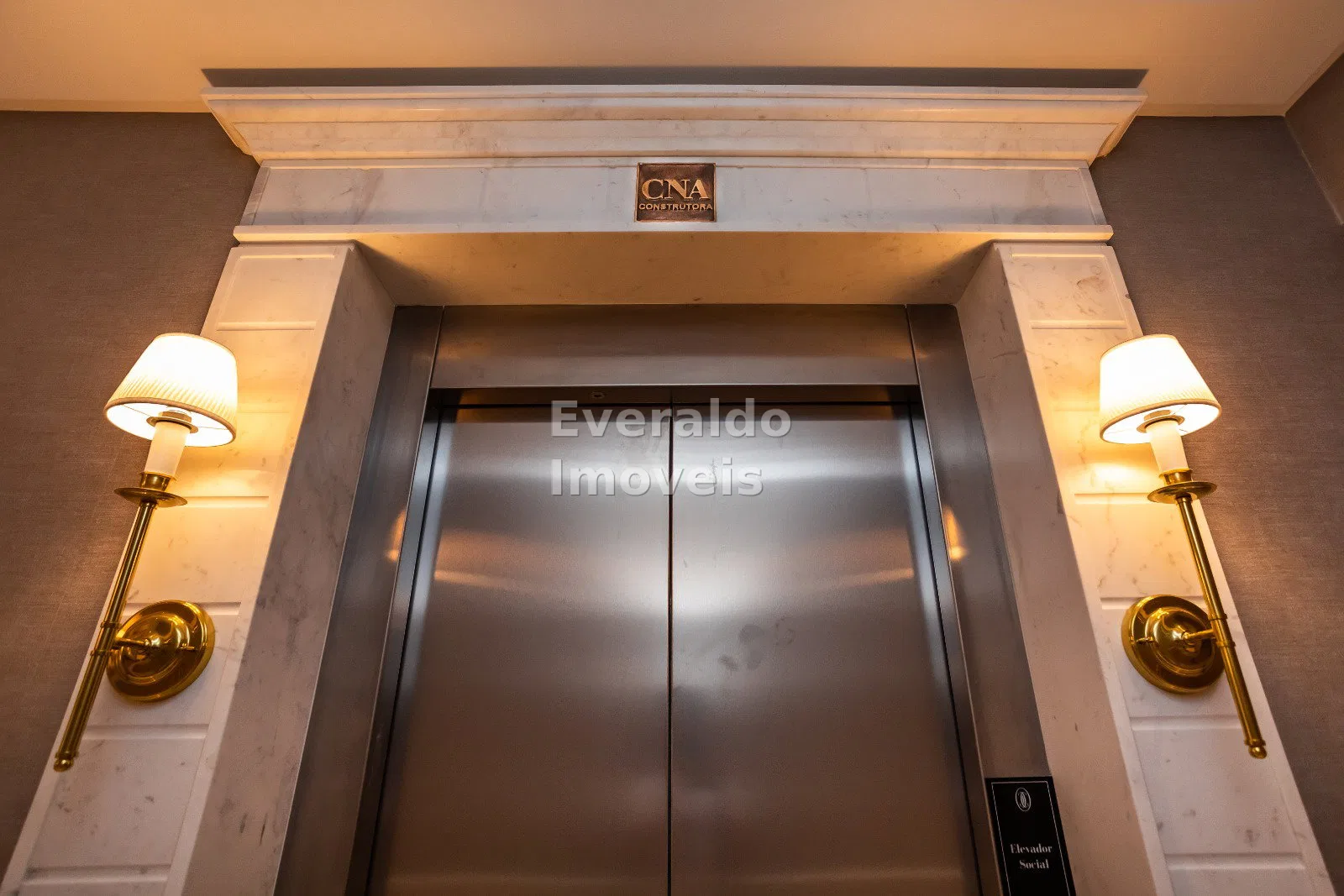 Cartier CNA Residence - Mobiliado — Meia Praia, foto 18