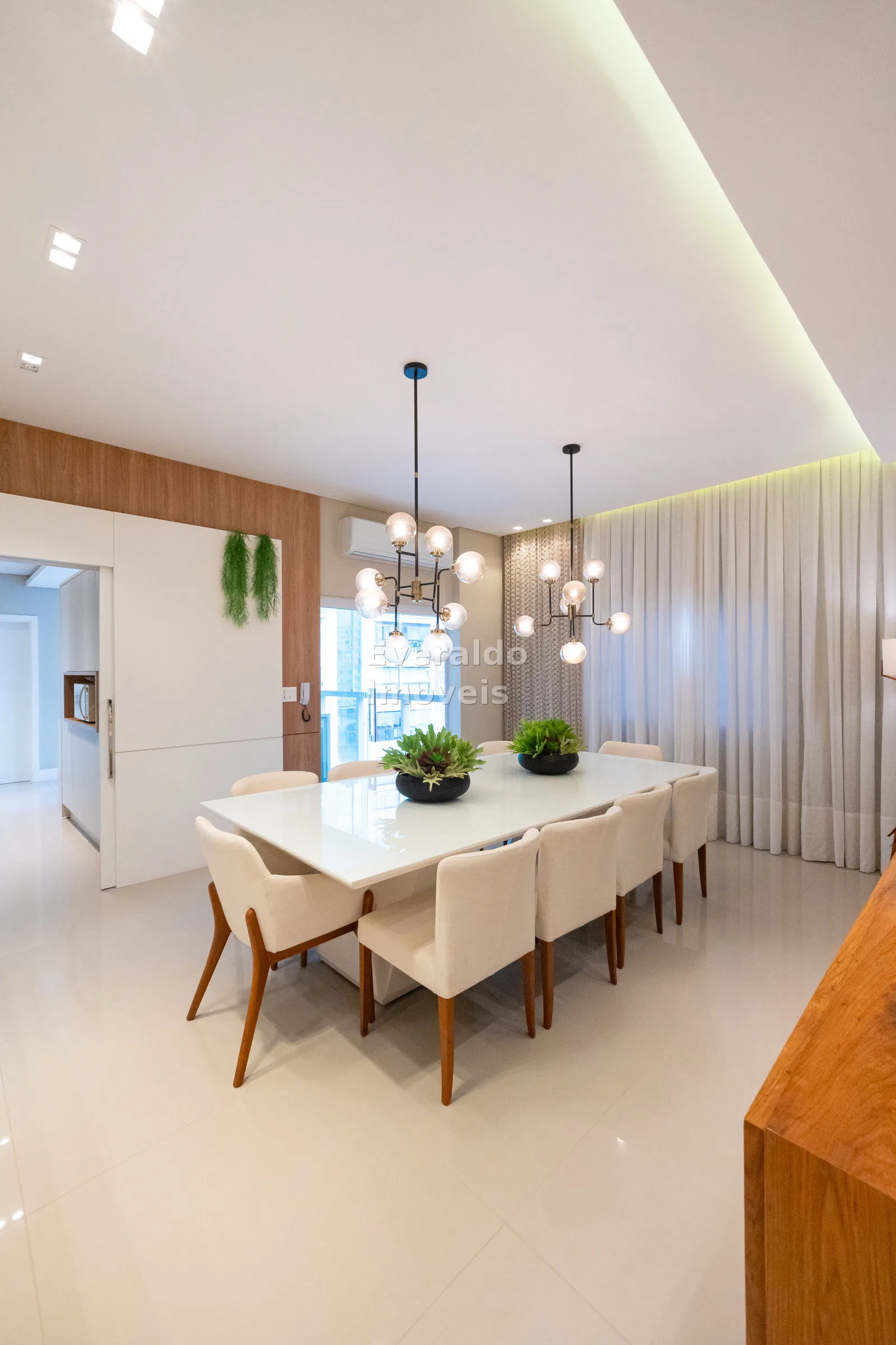 Ocean Towers Residence — Meia Praia, foto 8