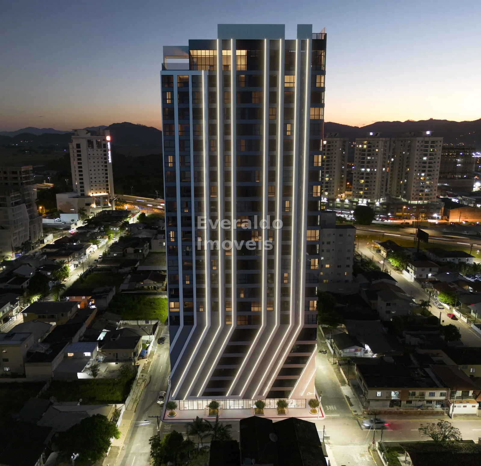 Loyal Tower Flats — Meia Praia, foto 5 do empreendimento