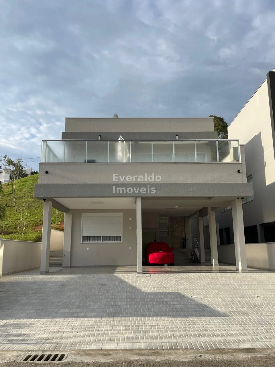 Casa em Condomínio — camboriú