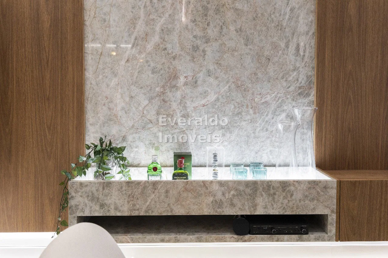 Cosmopolitan Residence — Meia Praia, foto 6