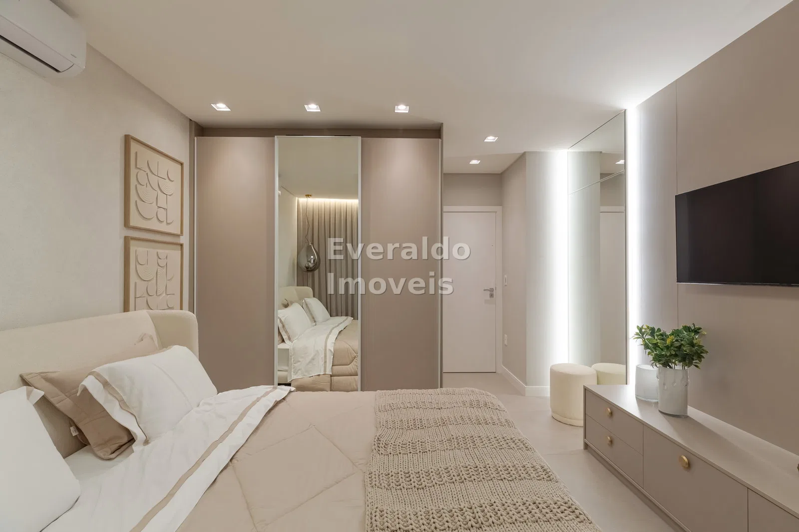 Cobertura Decorado Dom Benedito 2602 — Meia Praia, foto 13