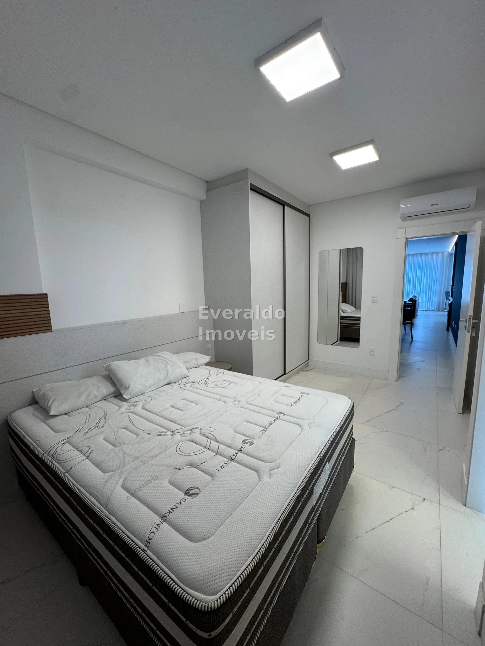 Carmel Residence — Meia Praia, foto 11