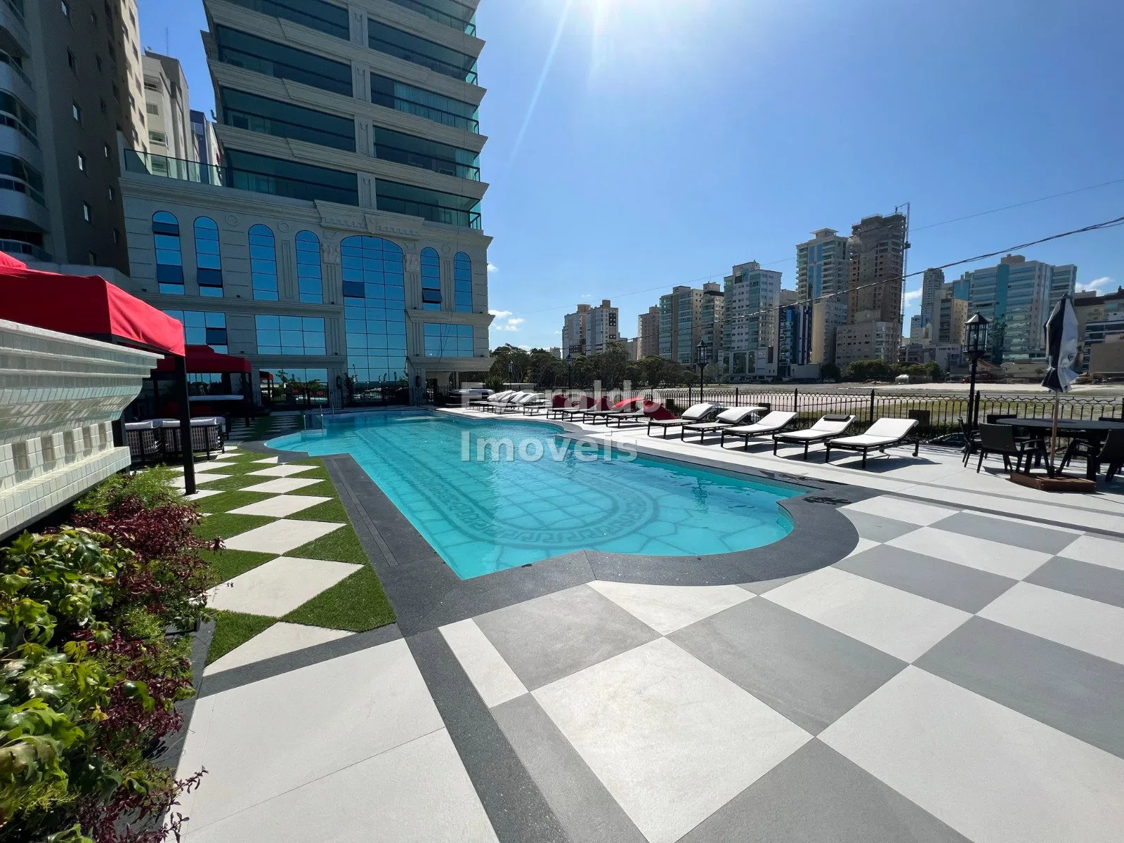 Cartier CNA Residence - Mobiliado — Meia Praia, foto 10