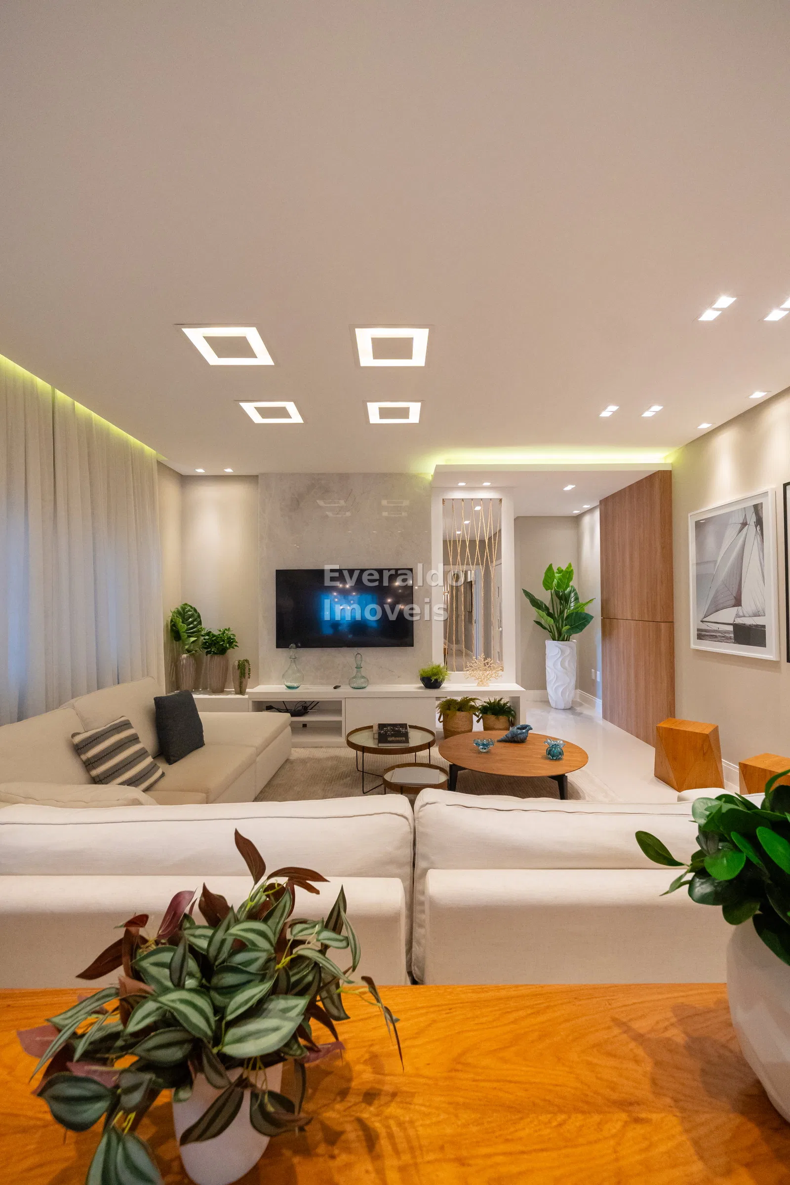 Ocean Towers Residence — Meia Praia, foto 12