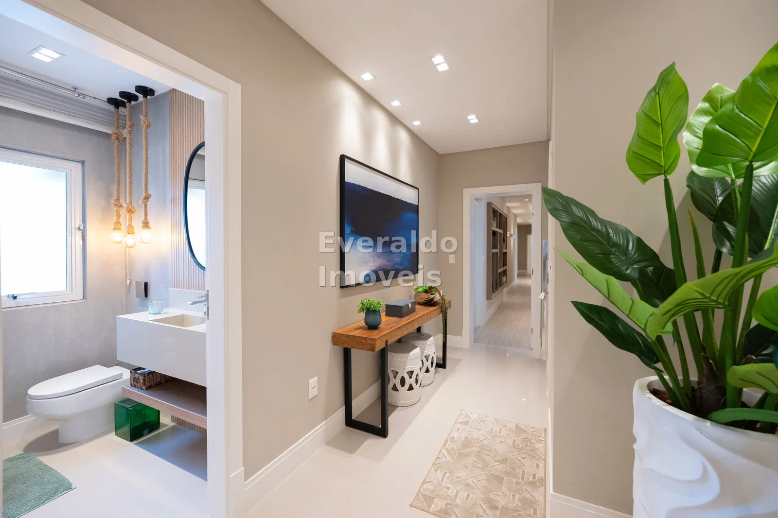 Ocean Towers Residence — Meia Praia, foto 15
