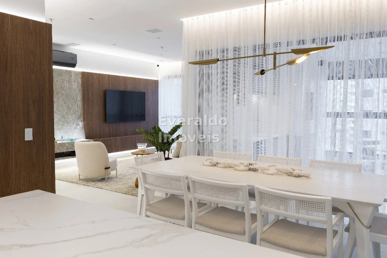 Cosmopolitan Residence — Meia Praia, foto 12