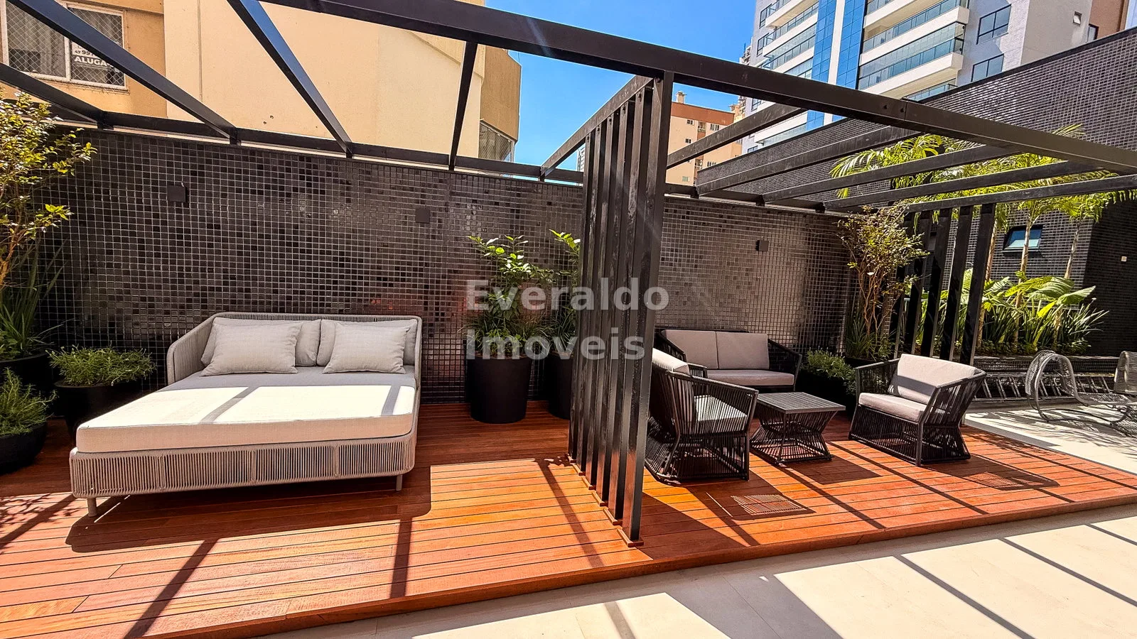 Wall Street Tower — Meia Praia, foto 31 do empreendimento