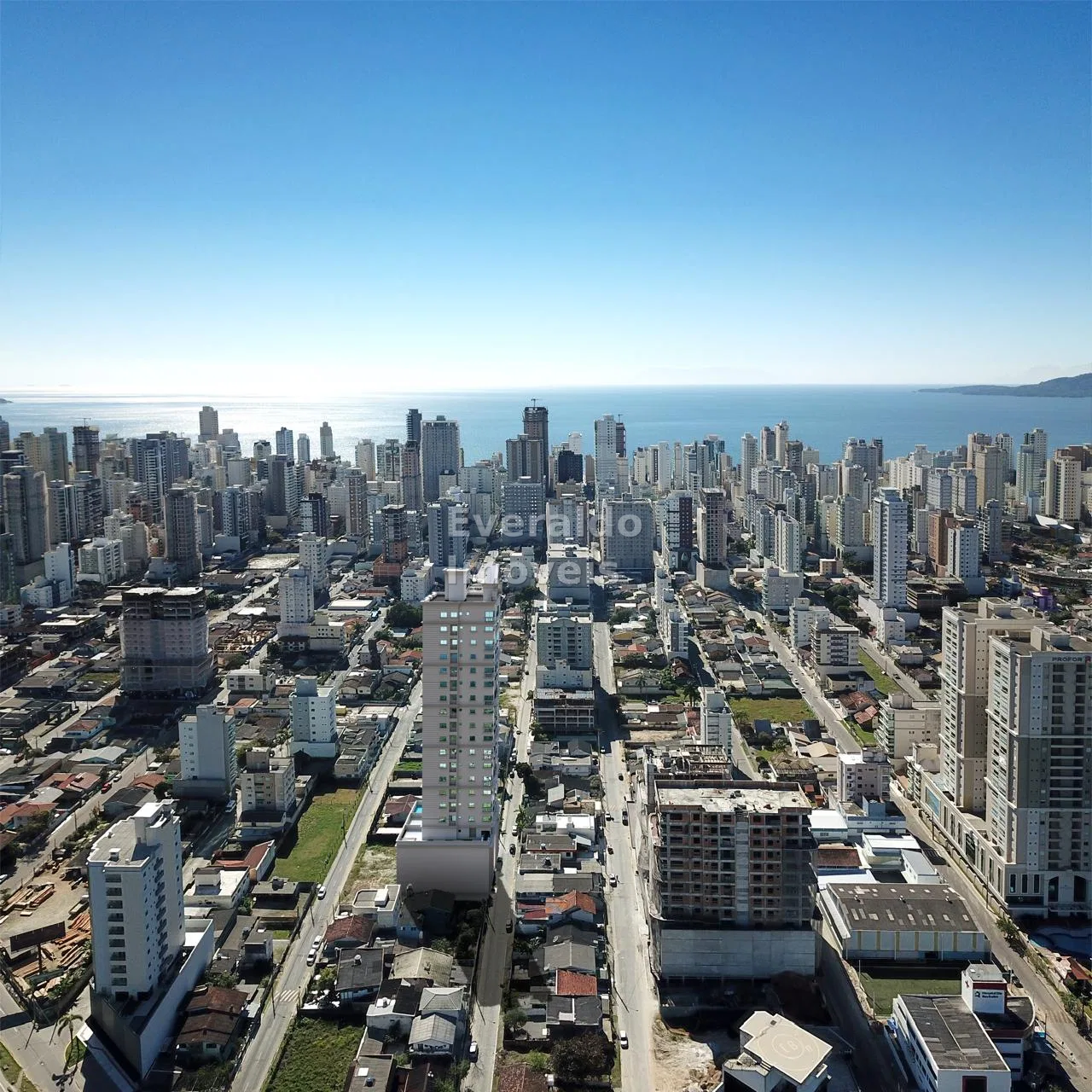 TRAJANO RESIDENCE — Meia Praia, foto 5