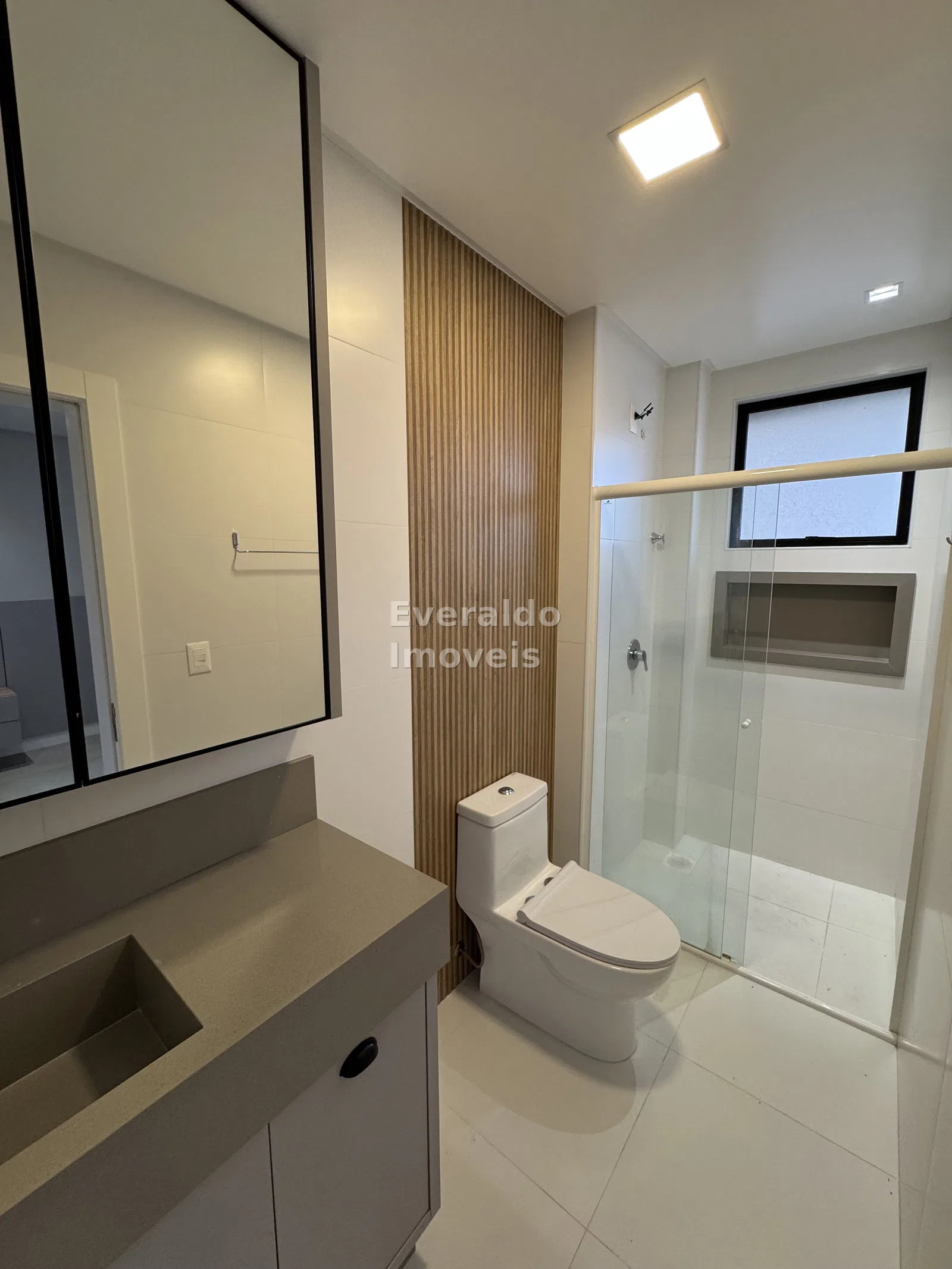 Emerald Bay Residence — Meia Praia, foto 16